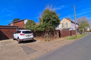Parking Area- click for photo gallery